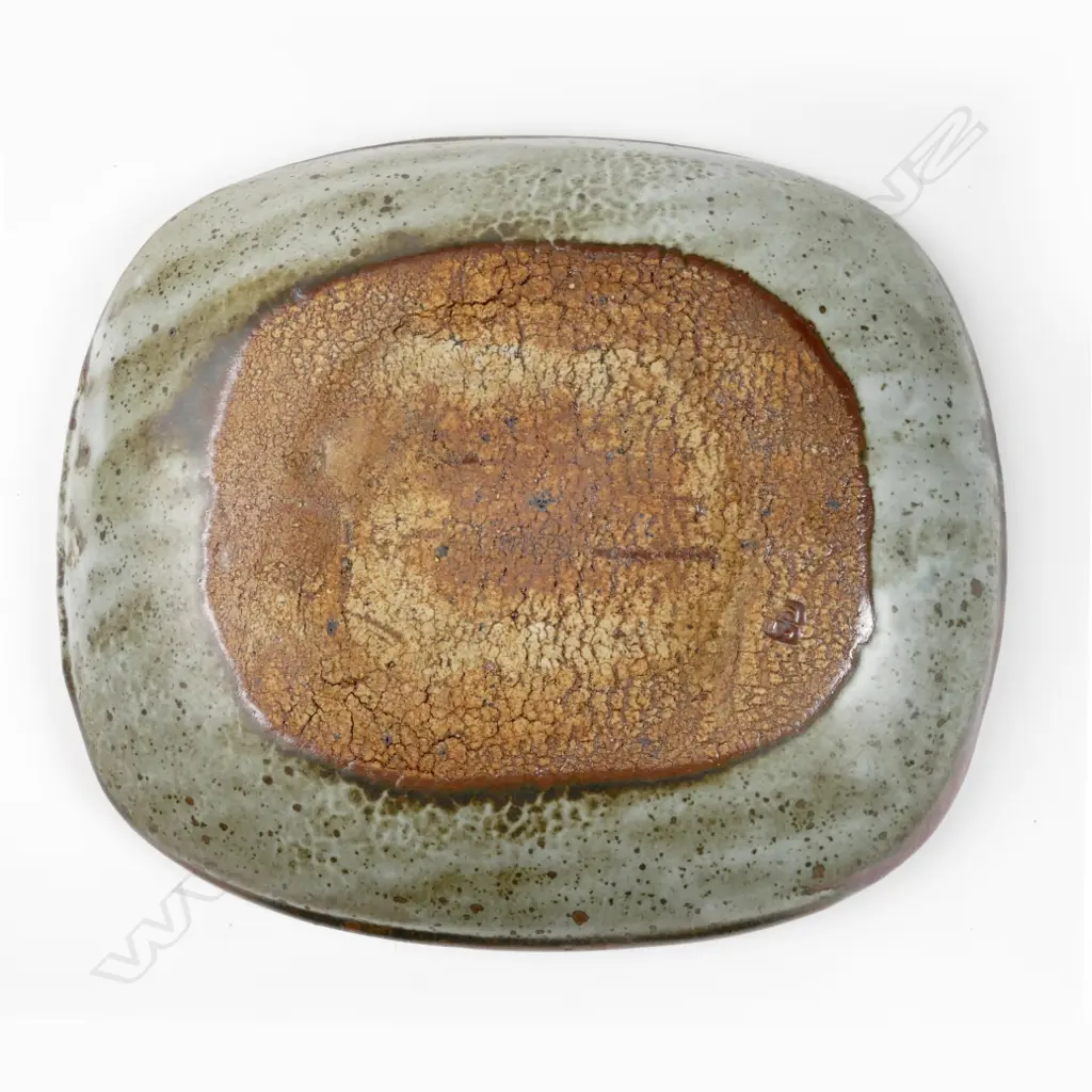 A Len Castle press moulded dish Image 1++