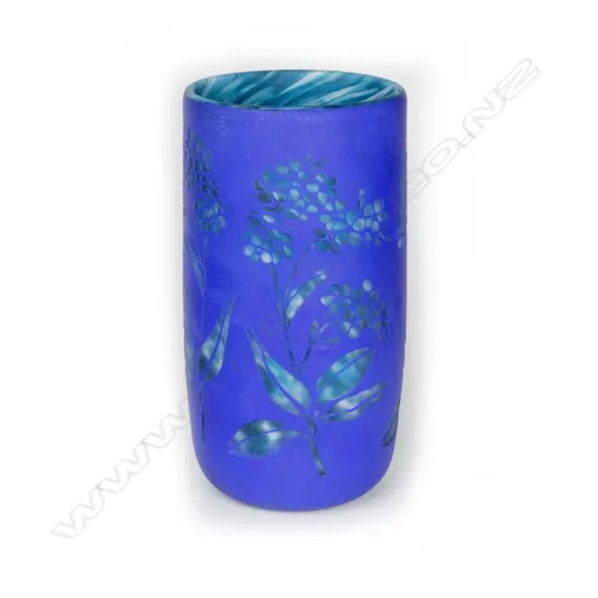 Gary Nash blue forget-me-not vase