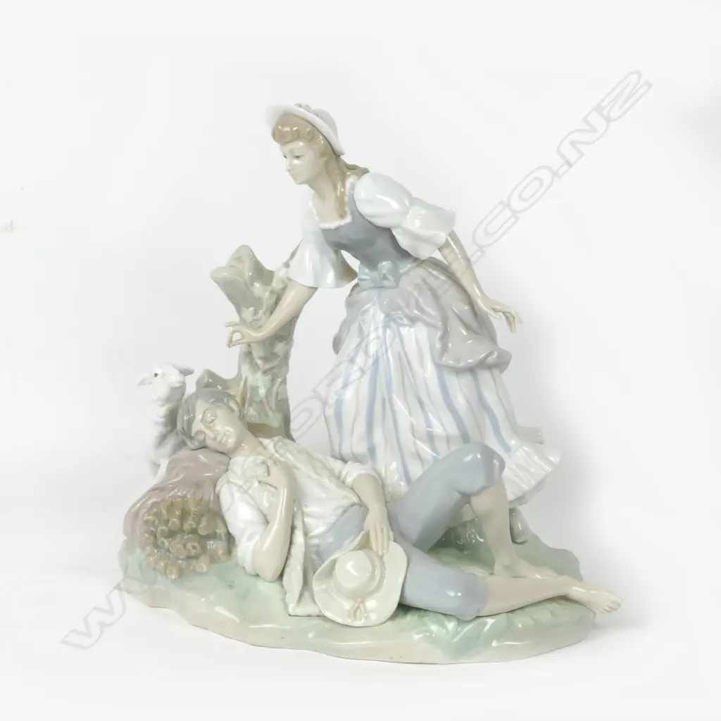 A Lladro figure group Image 1++