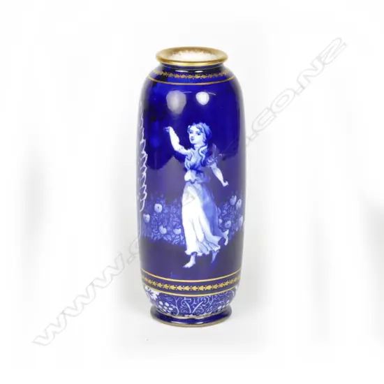 A Doulton Morrisian Ware vase