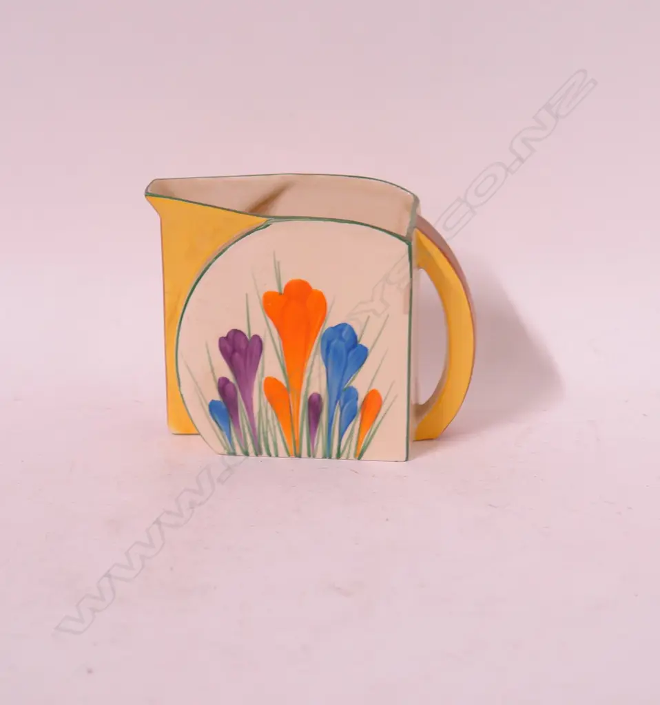 A Clarice Cliff Bizarre jug Image 1++