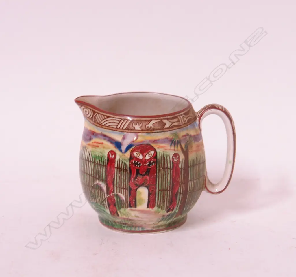 A Grimwades Maoriland cream jug Image 1++