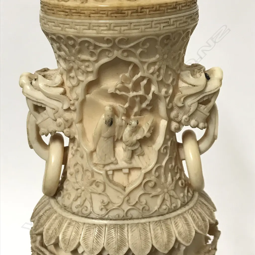 A fine antique Chinese ivory vase and cover Image 1++