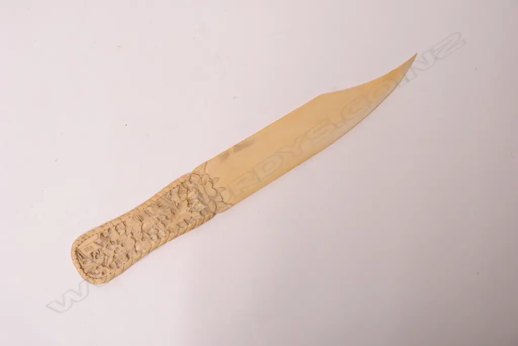 A 19thC Chinese finely carved paper knife Image 1++