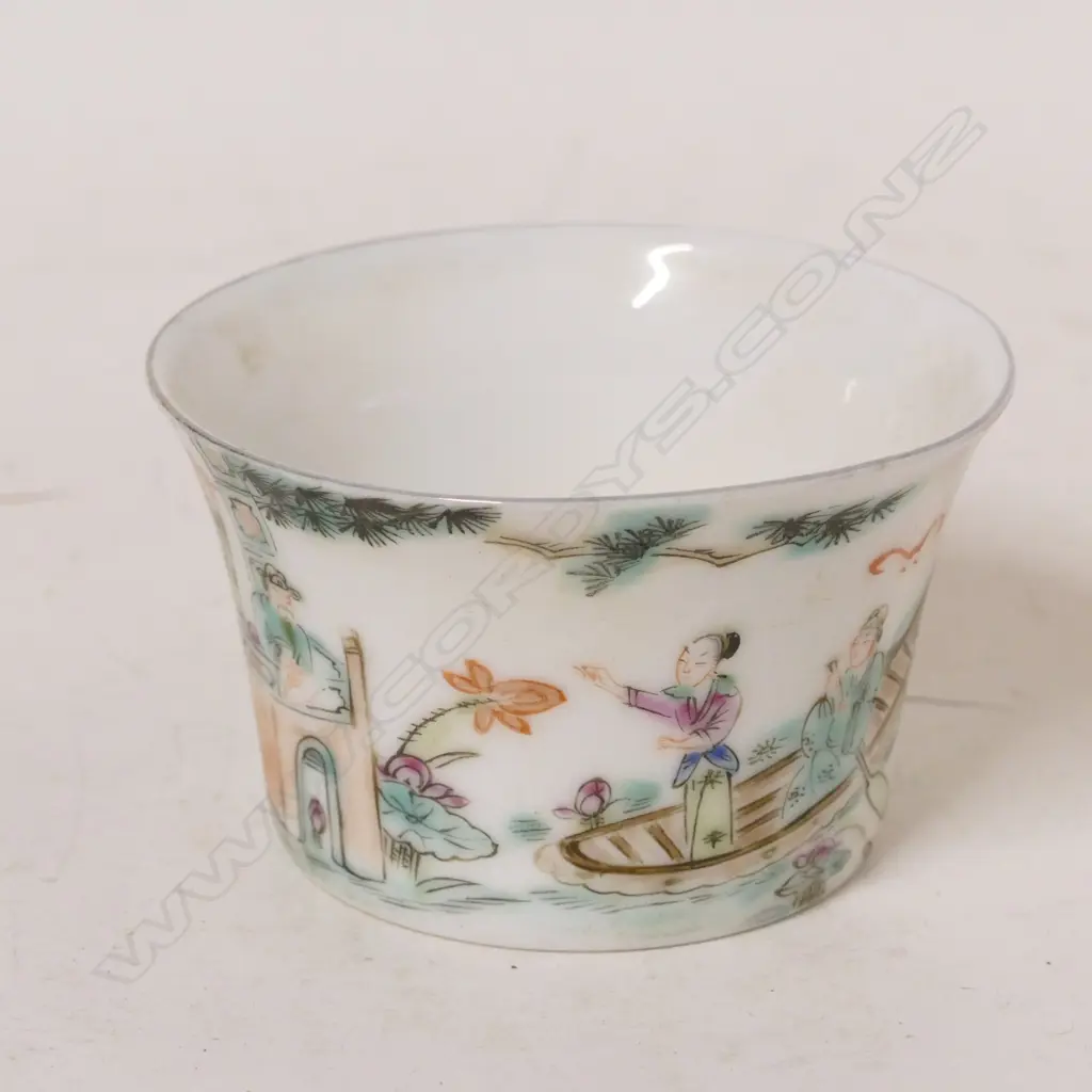 A Chinese fine porcelain wine cup Image 1++