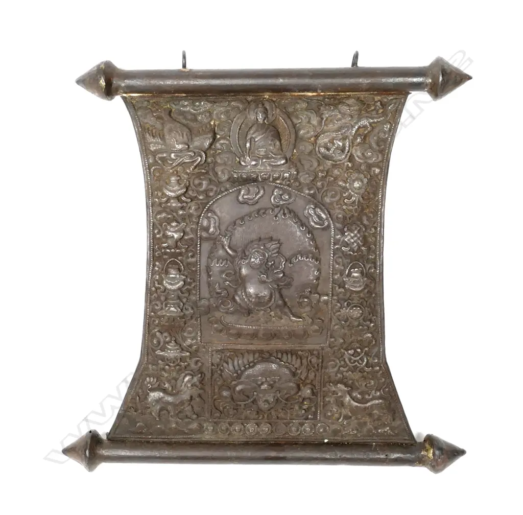 An unusual Tibetan thangka of repoussé metal work Image 1++