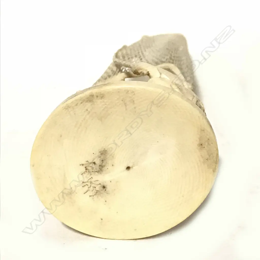 A Japanese Meiji period ivory okimono Image 1++