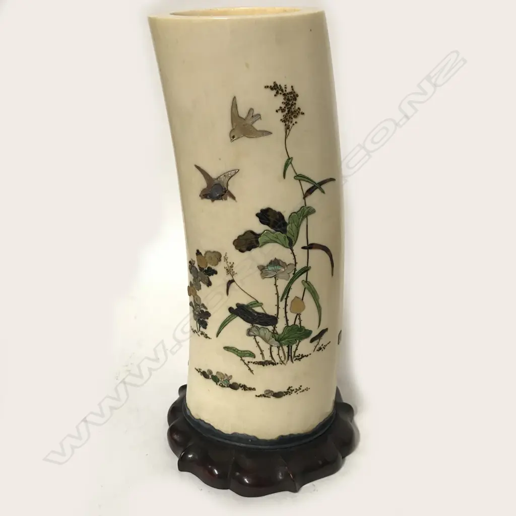 A Japanese Meiji period (1868-1912) Shibiyama tusk vase Image 1++