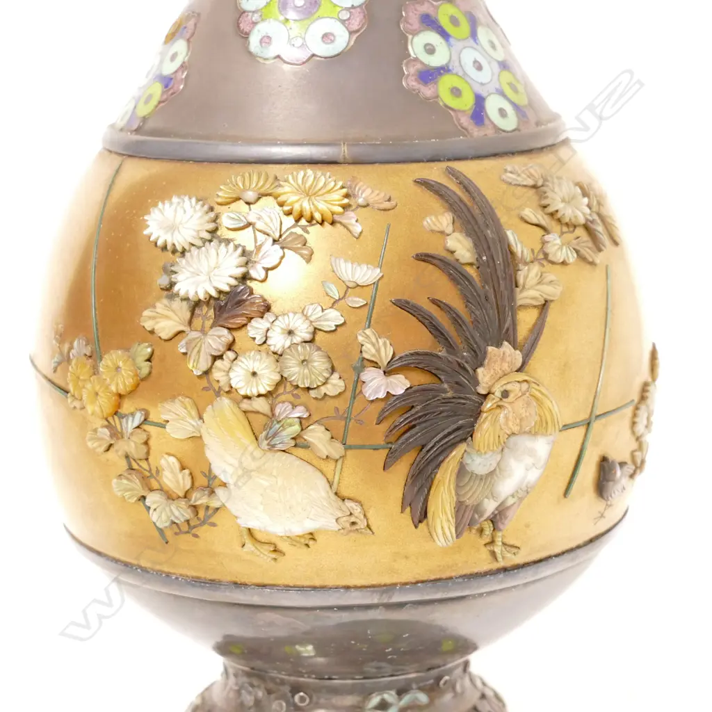 A pair of exceptional Japanese shibiyama and silver cloisonné vases Image 1++