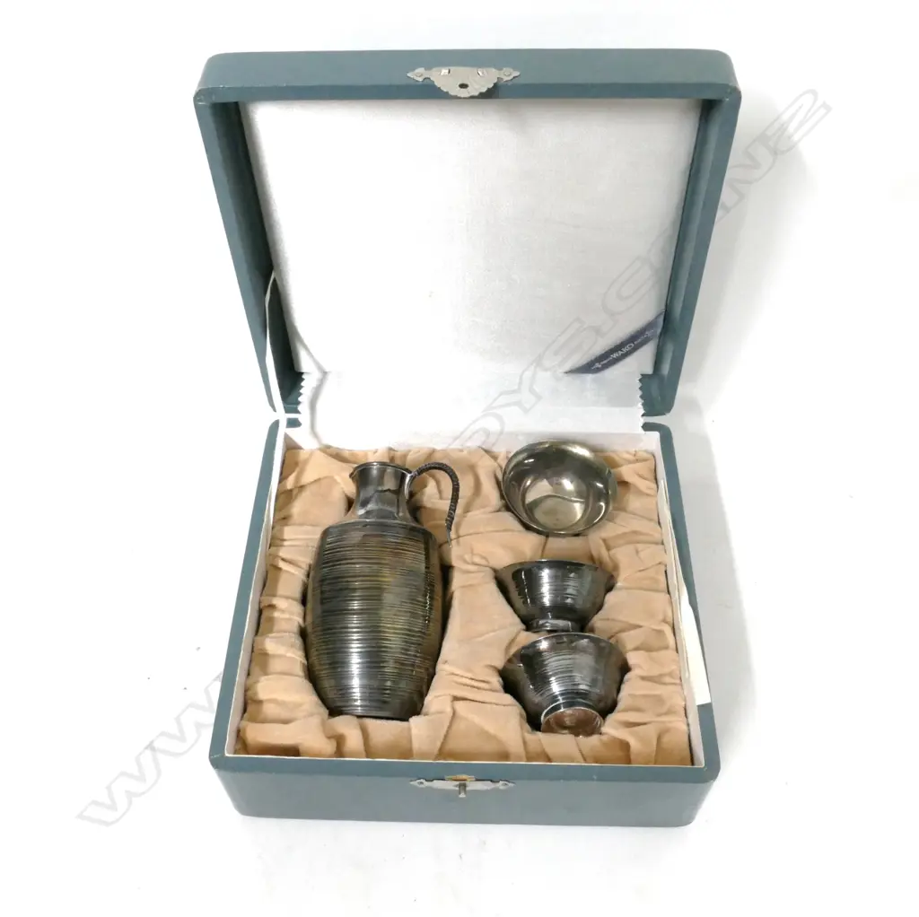 A vintage Japanese silver Wako Co. Ltd Ginza small jug and cup set Image 1++