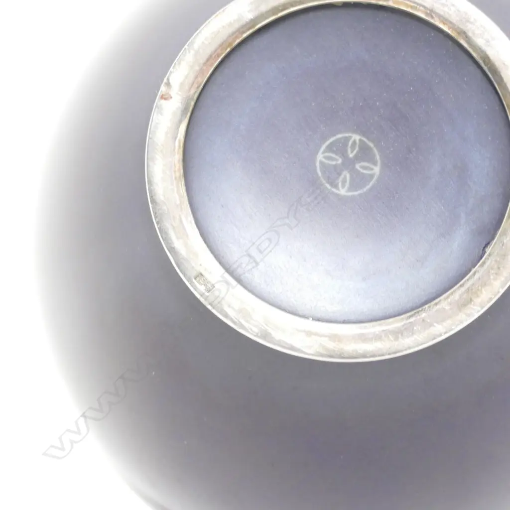 A Japanese wireless cloisonné vase Image 1++