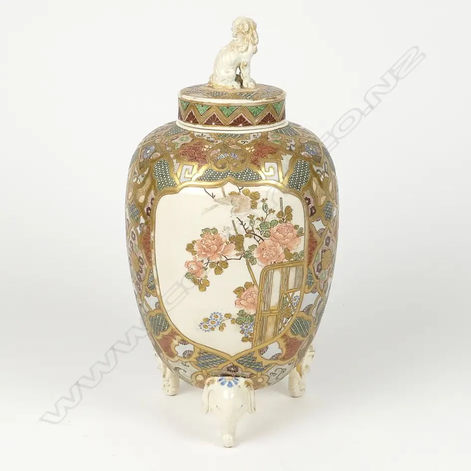 A Satsuma earthenware vase and cover Image 1++