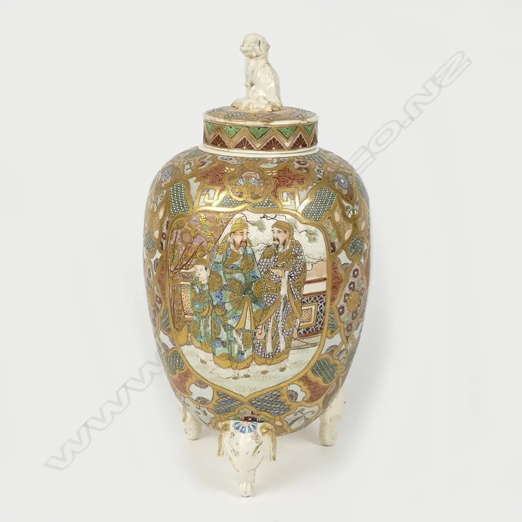 A Satsuma earthenware vase and cover Image 1++