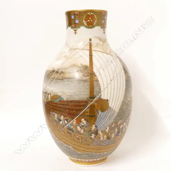 An exceptional Satsuma earthenware vase painted by Okamoto Ryozan for the Yasuda Company