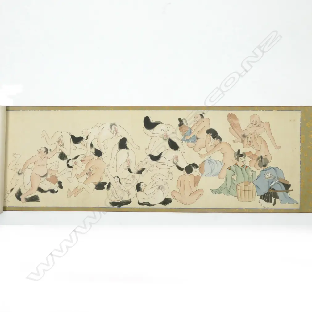 A pair of Japanese shunga scrolls Image 1++