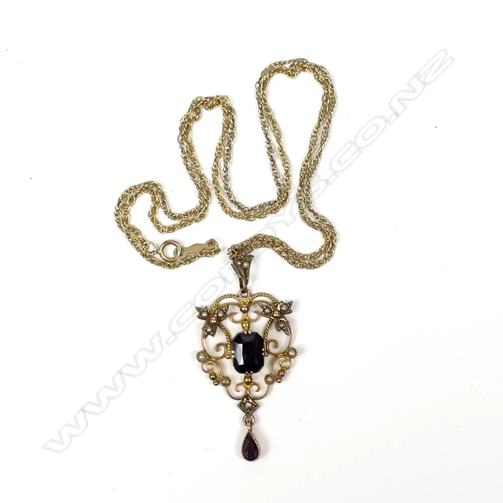A Victorian 9ct. gold amethyst and pearl pendant Image 1++