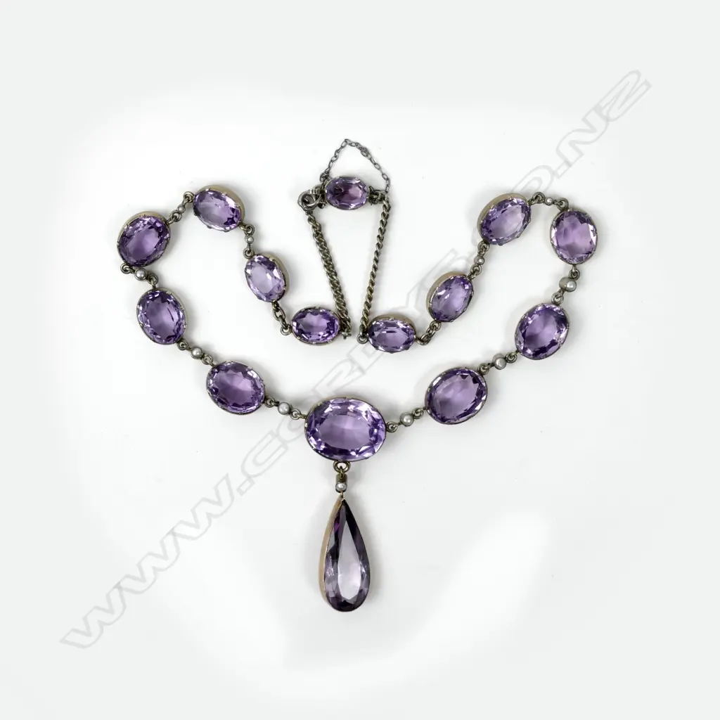 An impressive estate amethyst necklace Image 1++