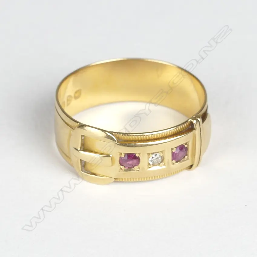 An Edwardian 18ct. gold ruby and diamond ring Image 1++