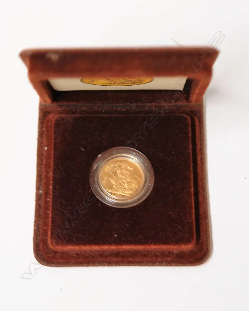 A 1981 gold proof full sovereign Image 1++
