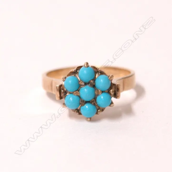 An early 20thC 9ct. yellow gold and turquoise bead ring Image 1++