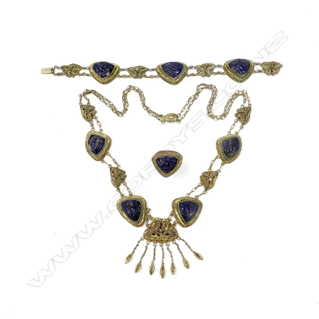 A vintage Chinese silver and lapis lazuli necklace Image 1++