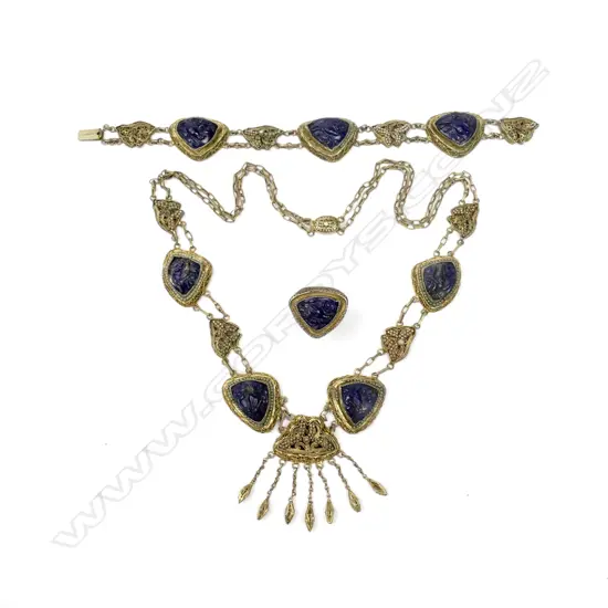 A vintage Chinese silver and lapis lazuli necklace