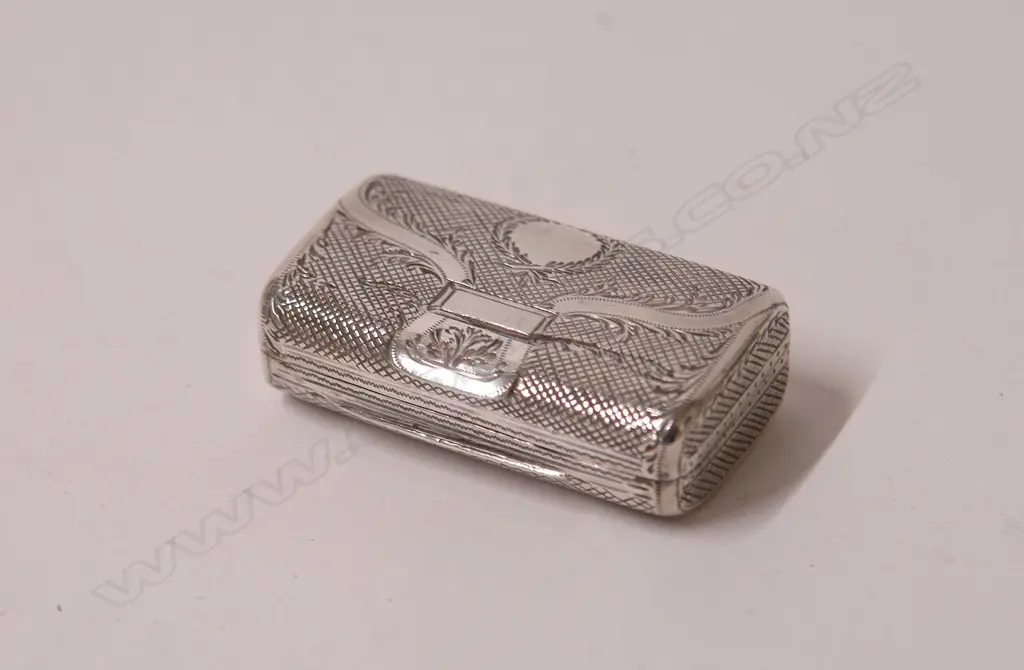 A George III silver rare satchel form snuff box Image 1++