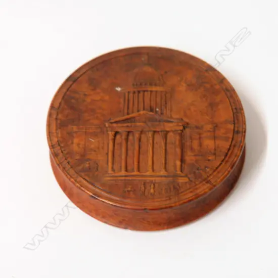 A 19thC exotic wood (birds-eye maple) snuff box
