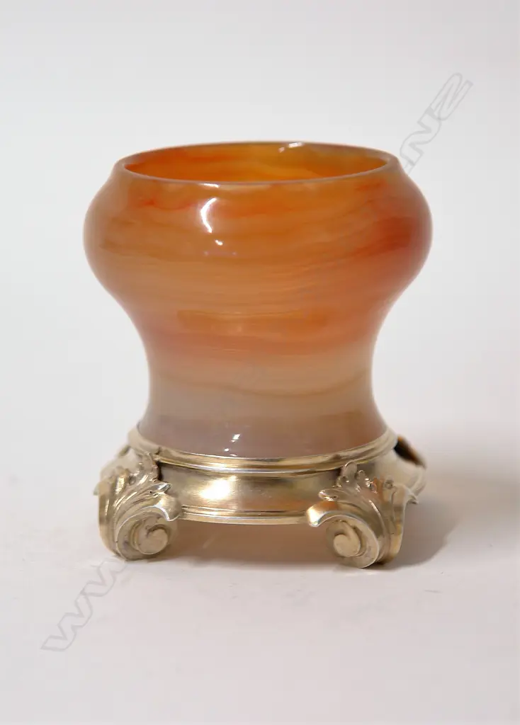 A late 19thC Russian silver and banded agate small vase Image 1++