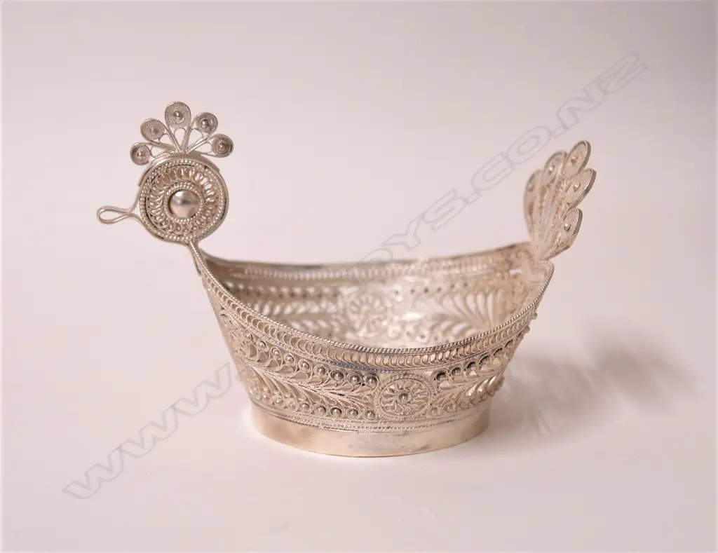 A Russian filigree silver kovsch Image 1++