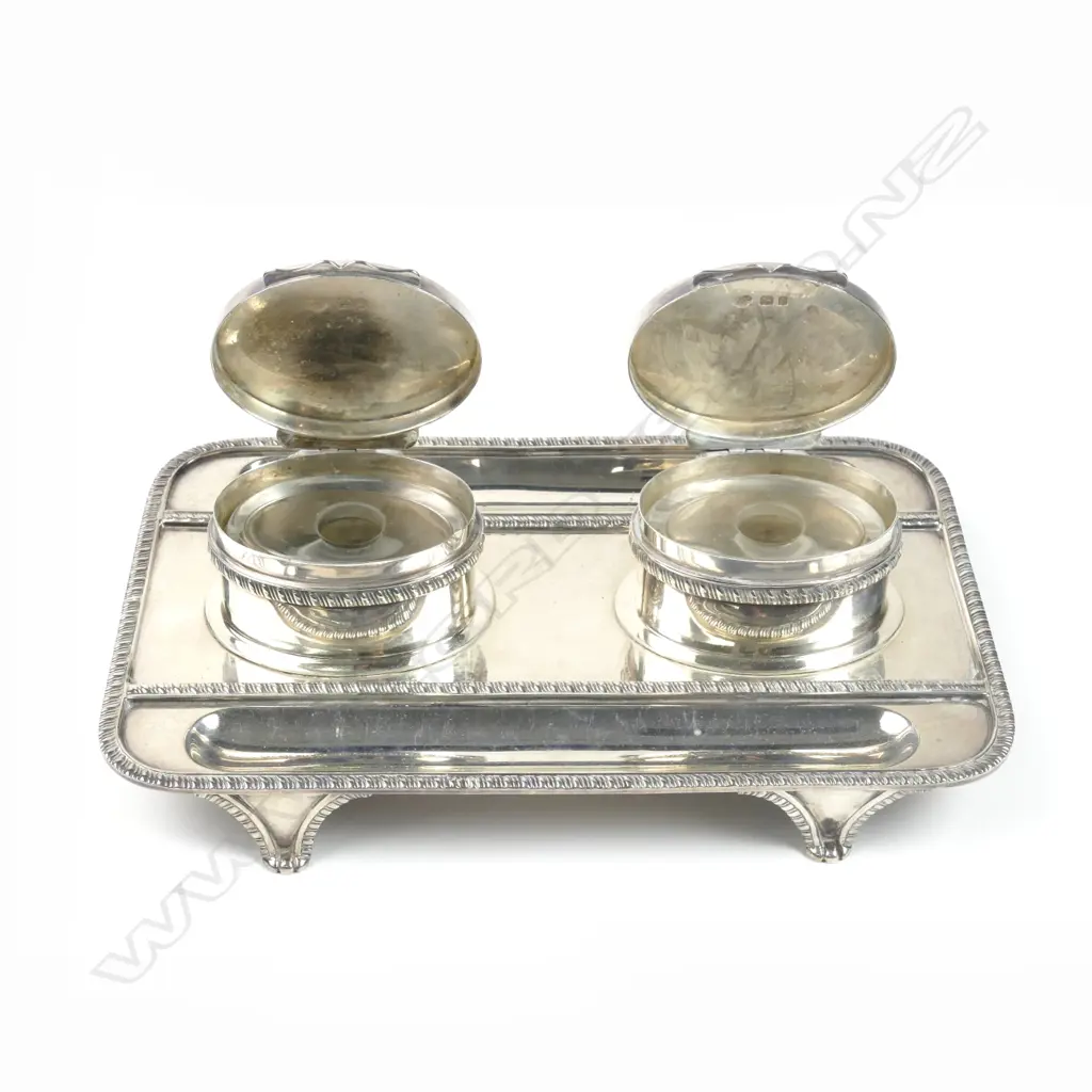 A heavy Georgian Revival silver inkstand Image 1++