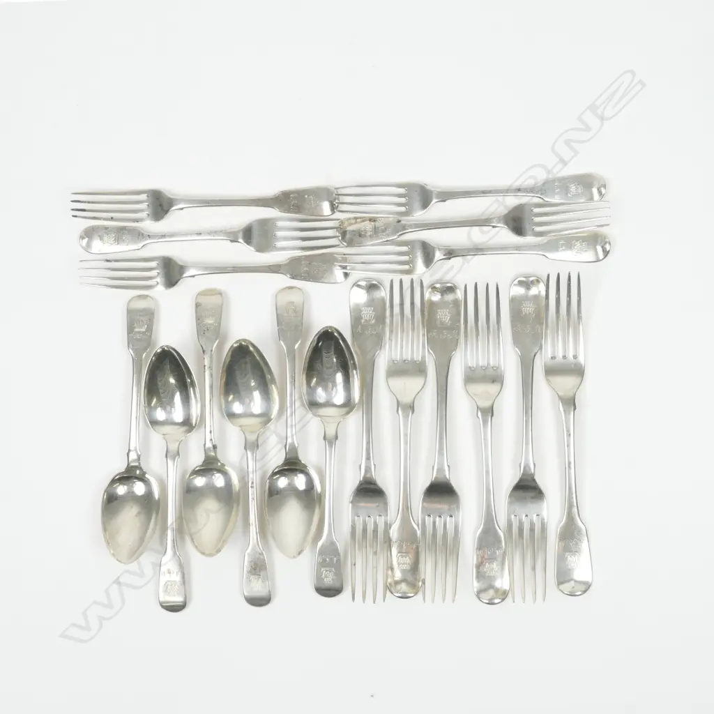 Georgian fiddle pattern silver cutlery Image 1++