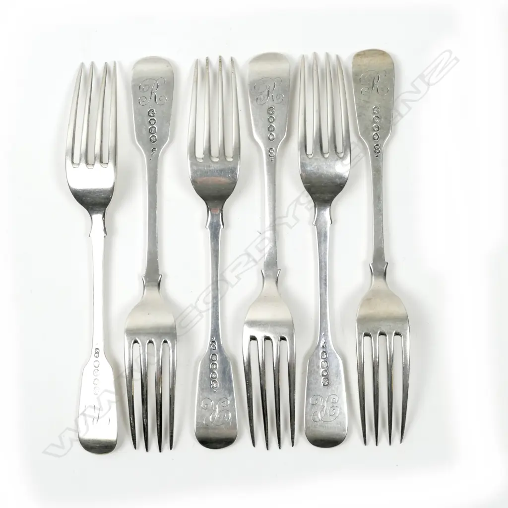 Six fiddle pattern silver dessert forks Image 1++