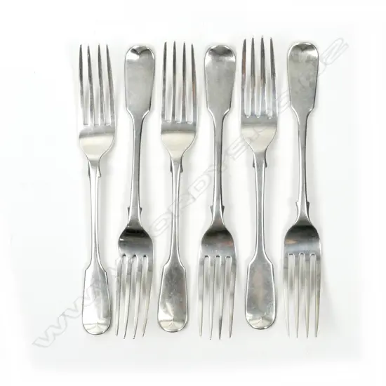 Six fiddle pattern silver dessert forks