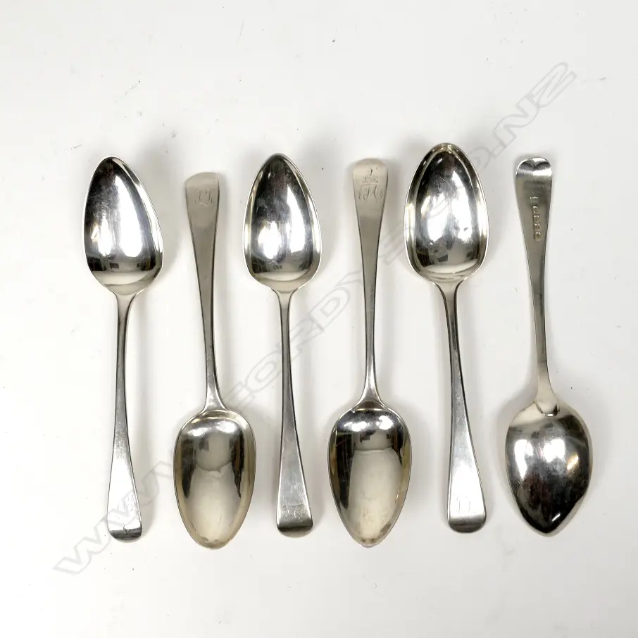 Six Georgian silver dessert spoons Image 1++
