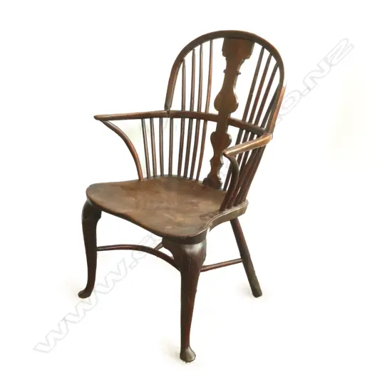 A Georgian fruitwood country Windsor chair