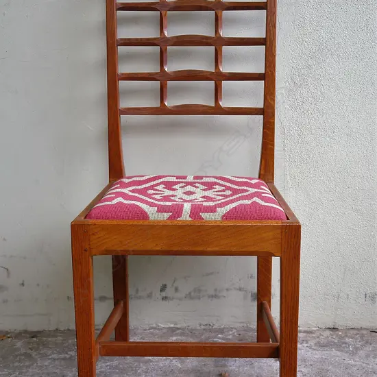 A quality 1930s 'Heals' type oak chair