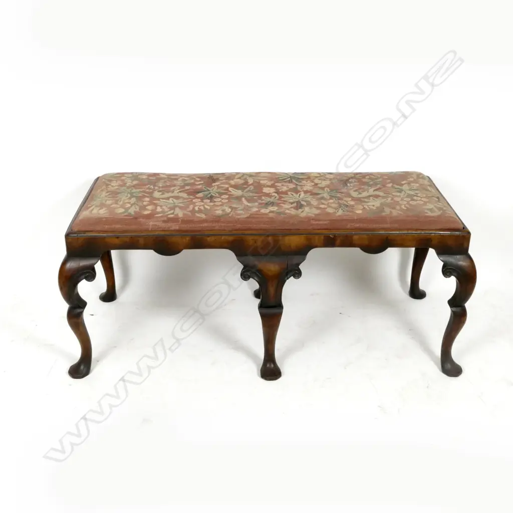 A George II style duet stool Image 1++