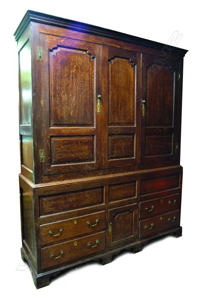 A good George III oak housekeeper's cupboard Image 1++