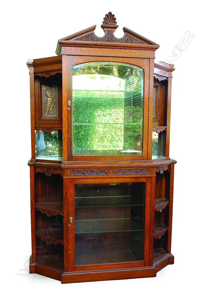 A good late Victorian oak display credenza Image 1++