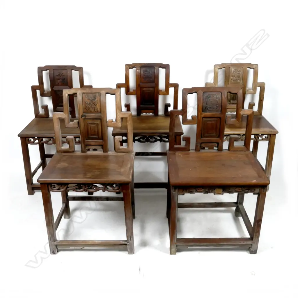 A set of five Chinese rosewood chairs Image 1++