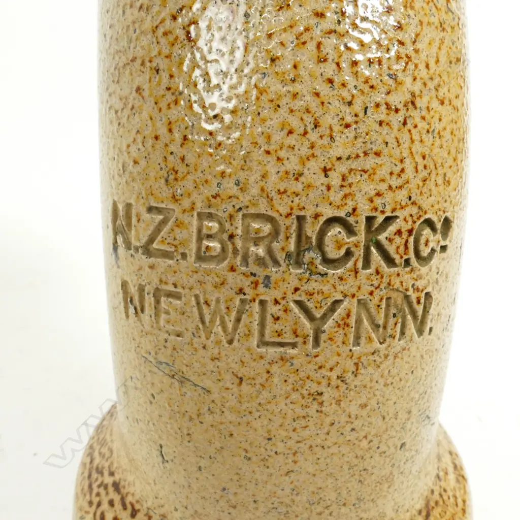 Three various diameter pottery 90° bends Image 1++