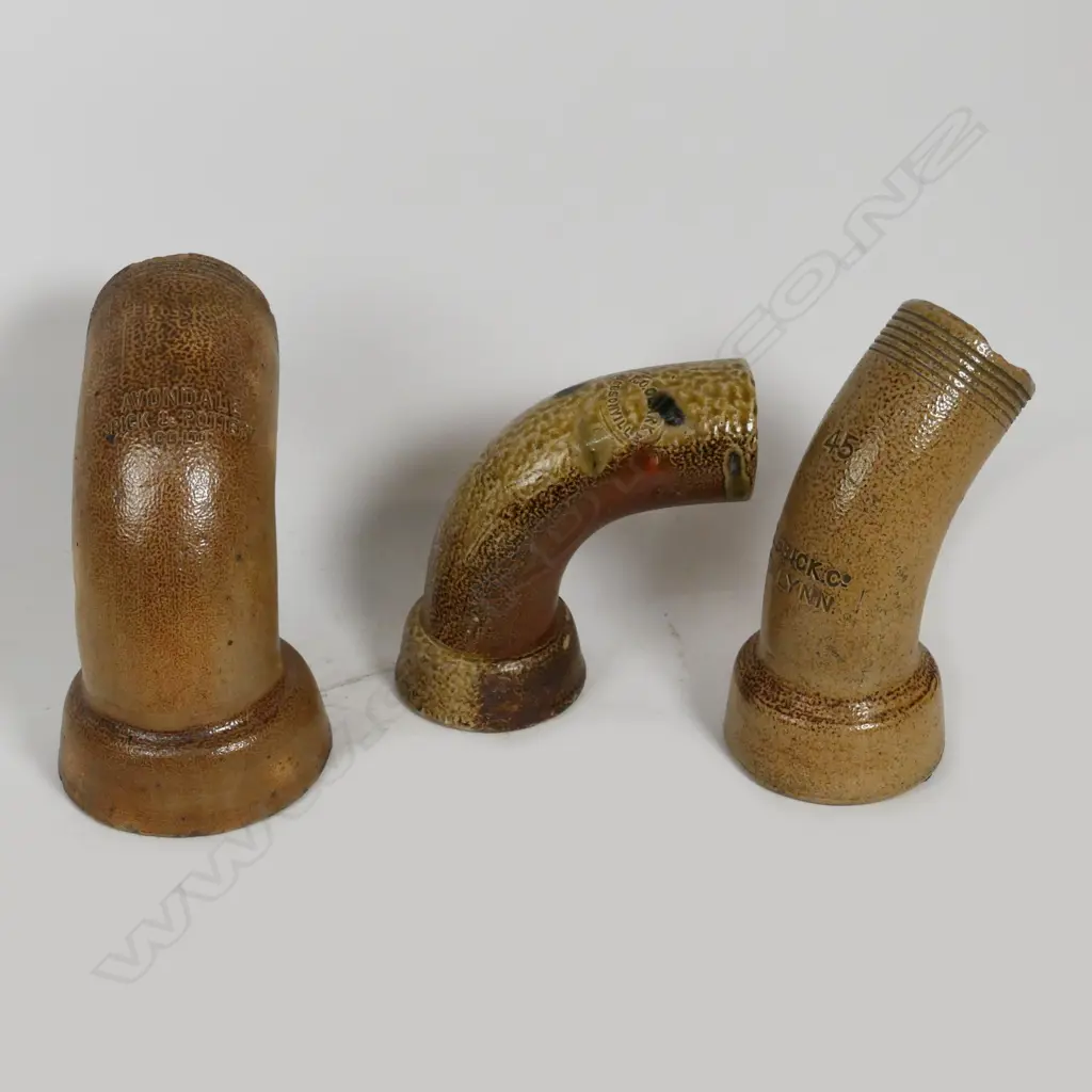 Three various diameter pottery 90° bends Image 1++
