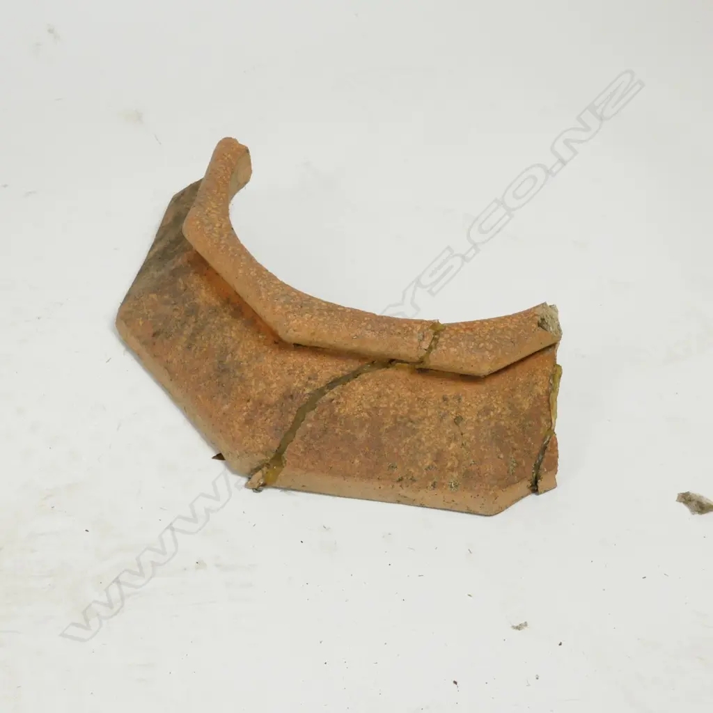 A tall George Boyd chimney pot Image 1++