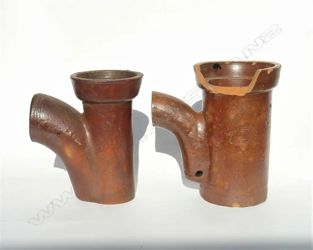 Two N.Z. colonial gully traps Image 1++