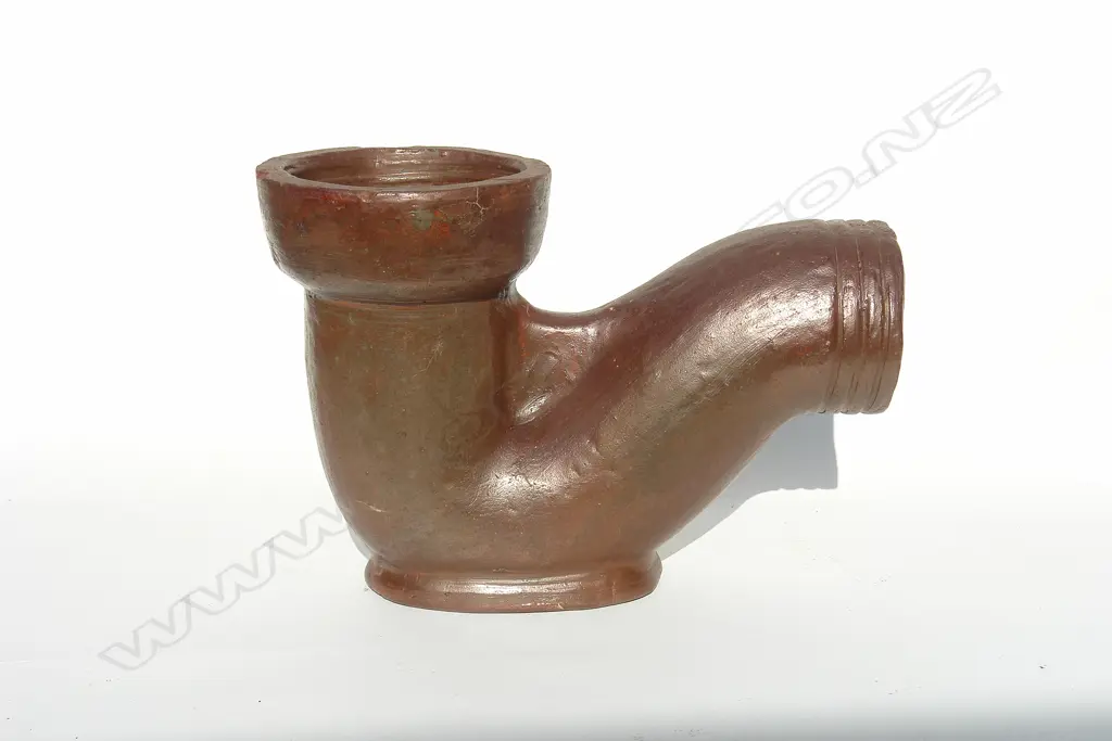 An unmarked S-form gully trap Image 1++