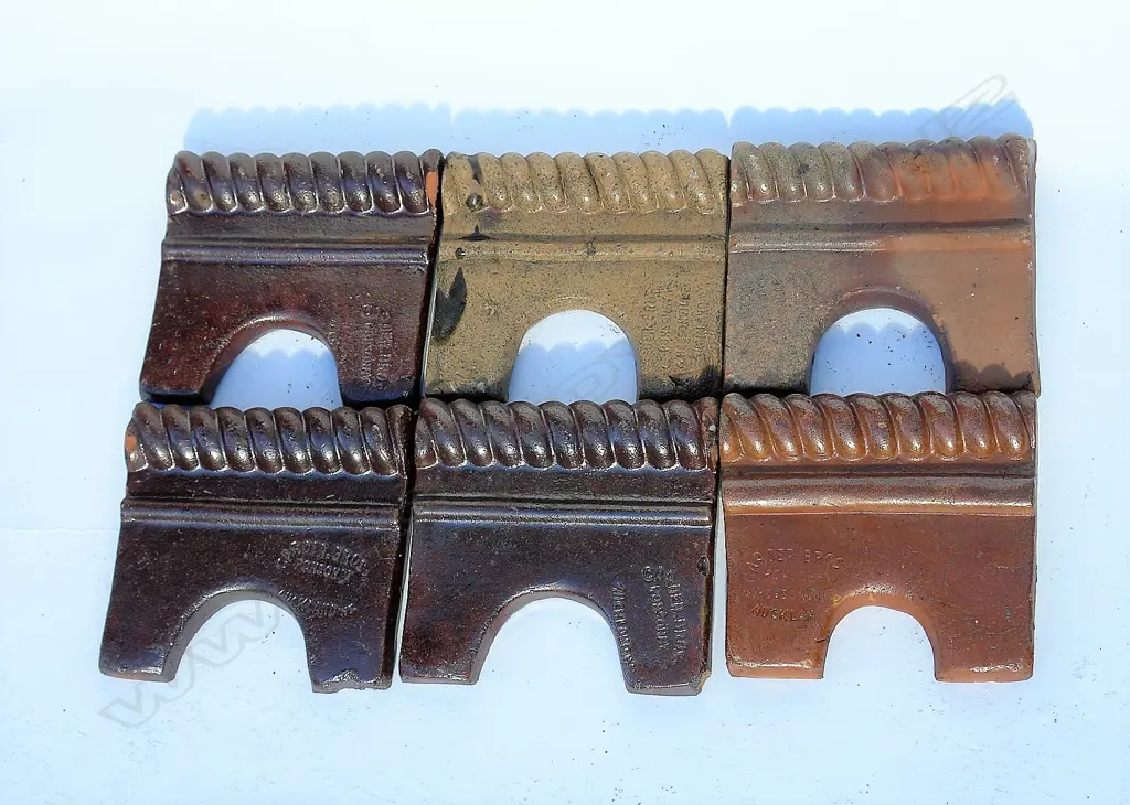 A selection of 20 Carder Bros. edging tiles Image 1++