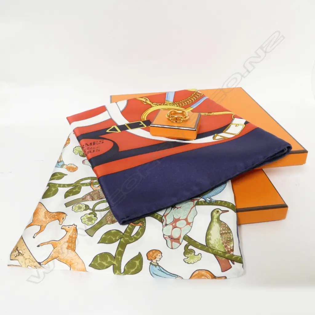 Two Hermès silk scarves Image 1++