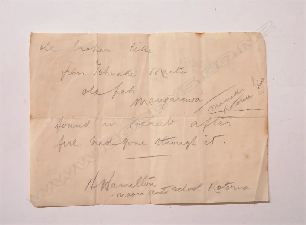 A large pre-European Maori carved pounamu damaged hei tiki Image 1++