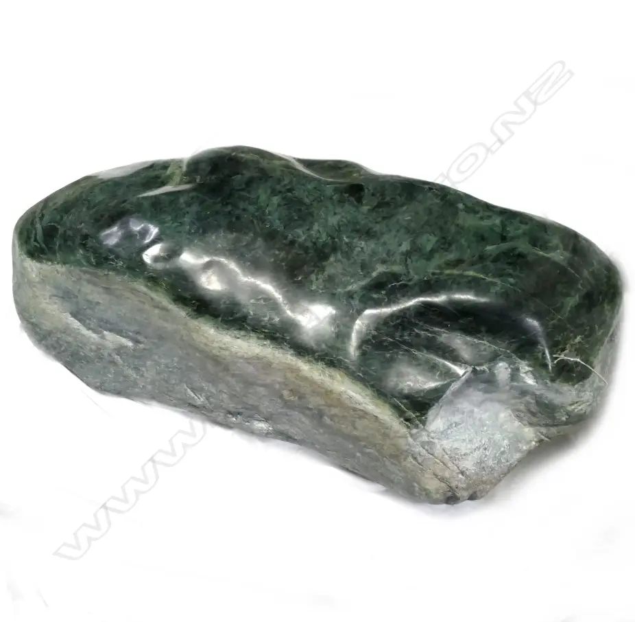 A large pounamu boulder Image 1++